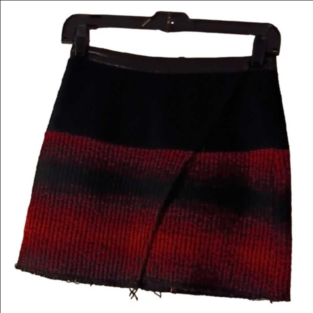 Sanctuary Black and Red Mini Skirt. Size Xs. Super Cozy Look.